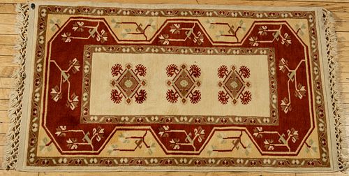 TURKISH HAND KNOTTED WOOL RUG, C. 2000, W 3', L 5' 