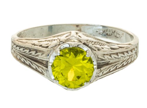 PERIDOT AND 14 KT WHITE GOLD RING C 1960 SIZE 10 1/4 