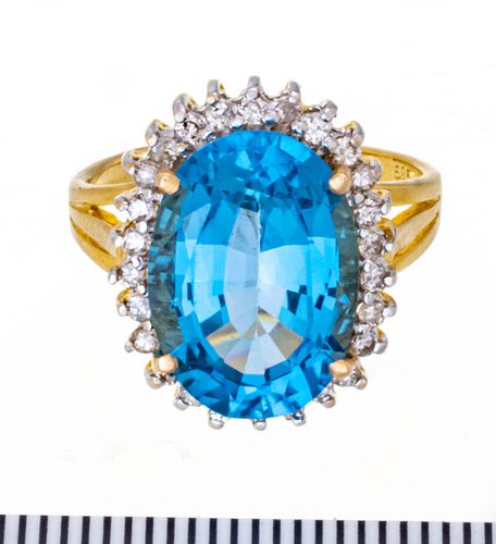 + BLUE TOPAZ AND DIAMONDS 14KT GOLD RING, C 1960 SIZE 5 1/4 
