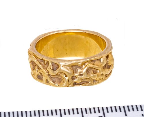 + 14KT YELLOW GOLD BAND, NUGGET STYLE SIZE 6 3/4 