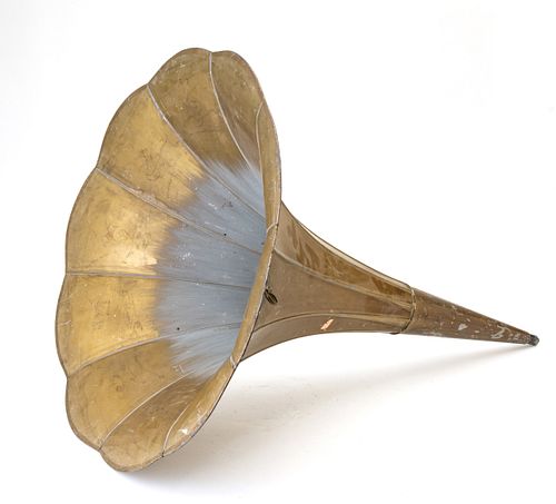 VICTROLA TIN HORN, EARLY 20TH C., L 29", DIA 22" 