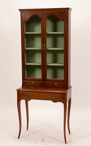 FRENCH PROVINCIAL STYLE OAK CABINET, H 6' 3", W 2' 6" 