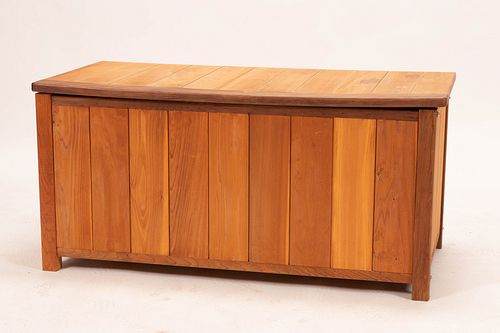 AMERICAN RUSTIC STYLE PLANKED CEDAR STORAGE CHEST H 24" L 50" D 24" 