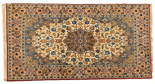 PERSIAN ISFAHAN HANDWOVEN WOOL WITH SILK HIGHLIGHTS RUG, C. 1980, W 3' 5", L 6' 