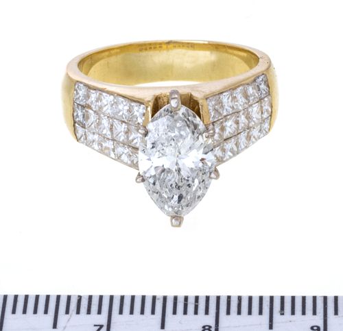 2.50CT MARQUIS DIAMOND 18KT YELLOW GOLD RING SIZE 7 1/2 