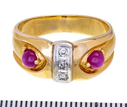 RUBY CABOCHON AND GOLD RING C 1980 SIZE 7 3/4 