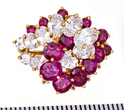 RUBY AND DIAMOND CLUSTER RING, 14 KT GOLD C 1960 SIZE 6 