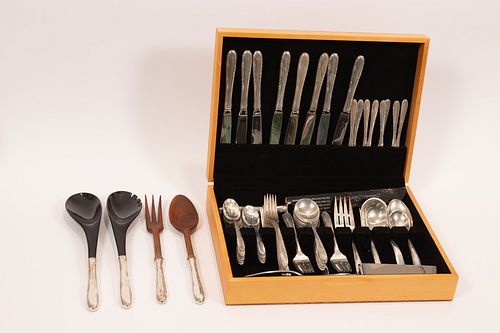 TOWLE "MADEIRA" STERLING FLATWARE FOR EIGHT 86 PCS. 