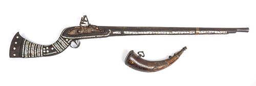 MOROCCAN MOTHER OF PEARL CLAD FLINTLOCK RIFLE WITH POWDERHORN, 19TH C., TWO PIECES, L 46" 