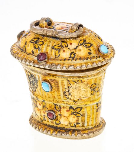 GOLD AND ENAMEL PILL BOX, 19GR. 18TH.C. H 1.5" 
