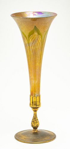 TIFFANY STUDIOS (AMERICAN, ESTABLISHED 1878–1938) FAVRILE GLASS TRUMPET VASE CIRCA 1905 H 14.5" DIA 5.25" 