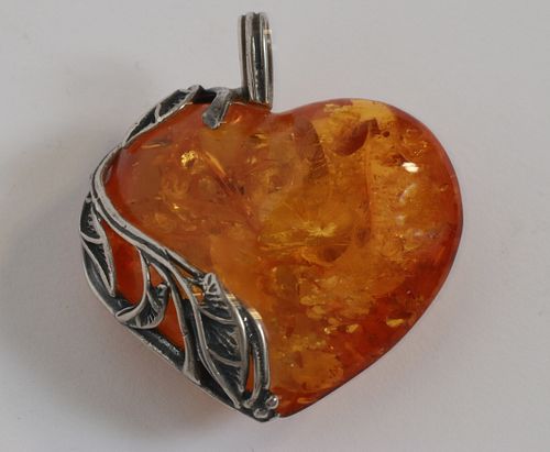 HEART FORM STERLING SILVER AND AMBER PENDANT #925  W 1.5" 