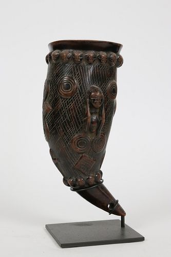 CHOKWE, ANGOLA, AFRICAN, CARVED WOOD HORN WITH LITTLE HEADS H 11.5" DIA 5" 