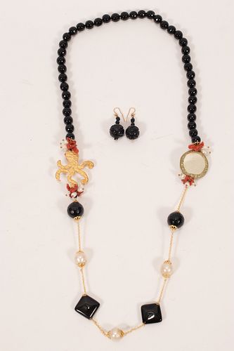 BLACK ONYX, CORAL AND MOTHER OF PEARL  NECKLACE, EARRINGS  L 32" 
