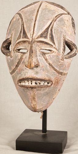 IBO, NIGERIA, AFRICAN CARVED WOOD & PIGMENT MASK EARLY/MID 20TH C.  H 8" W 5.1" 