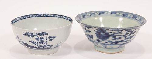 CHINESE PORCELAIN BOWLS, 19TH.C. TWO H 2.5" DIA 5" 