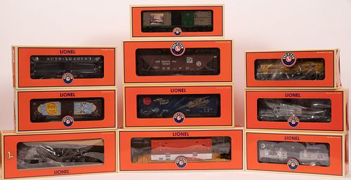 LIONEL BOXED TRAINCARS, 10 PCS, L 12"-17" (BOXES) 