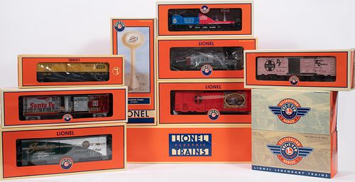 LIONEL BOXED TRAINCARS & ACCESSORIES, 20/21ST C, 11 PCS, L 9"-24" (BOXES) 