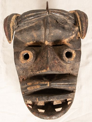 AFRICAN CARVED MASK H 11" W 8.5" D 6.7" 