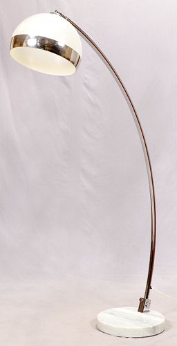 MID-CENTURY MODERN CANTILEVERED CHROME AND MARBLE, FLOOR LAMP C1970, H 6' 5" - 7' 2", DIA 16" (BASE) 