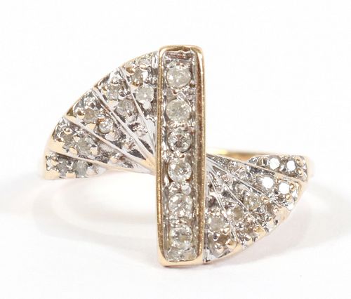 TWO TONE 14 KT GOLD FAN STYLE RING WITH DIAMONDS 