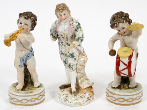 CAPODIMONTE AND OTHER, PORCELAIN FIGURINES, 3 PCS, H 4"-4.7"