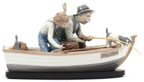 LLADRO PORCELAIN FIGURINE, H 8", W 15", "FISHING WITH GRAMPS" (5215) 