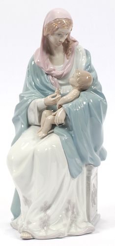 LLADRO PORCELAIN FIGURINE, H 13", W 6", "MARY AND BABY JESUS" (6834) 