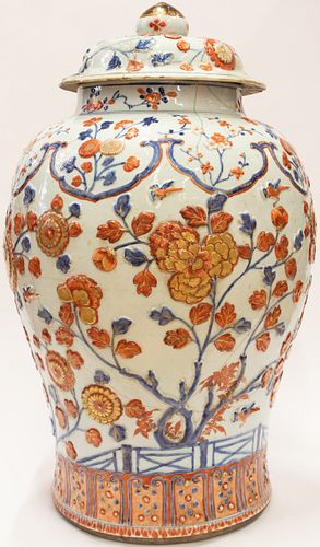 CHINESE MAGNUM SIZE PORCELAIN COVERED JAR, H 31", DIA 20"
