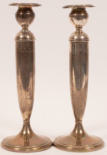 LUNT WEIGHTED STERLING CANDLESTICKS, PAIR, H 9.6"