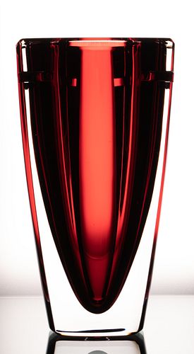 WATERFORD CRYSTAL VASE, CRANBERRY OVERLAY H 7" W 4" 