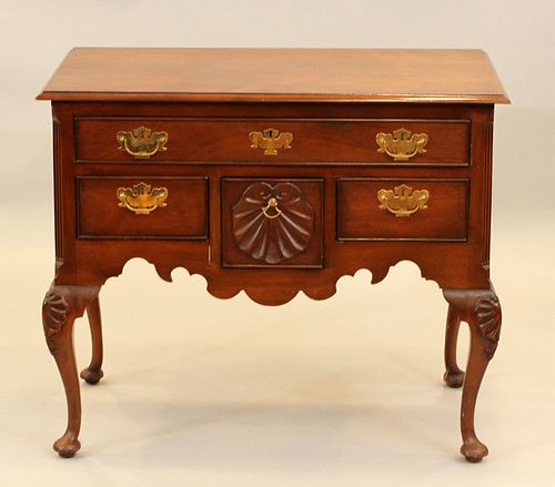CHIPPENDALE STYLE CARVED MAHOGANY LOWBOY, H 29", L 35", D 21" 