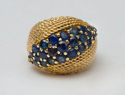 14K GOLD AND SAPPHIRE DOMED RING