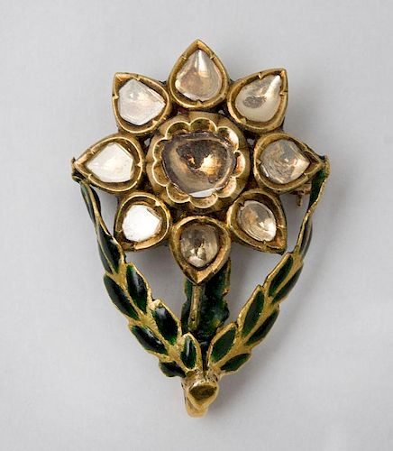 INDIAN GOLD, ENAMEL AND DIAMOND BROOCH