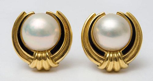 PAIR OF ITALIAN 18K GOLD, MABE PEARL AND BLACK ENAMEL EARCLIPS