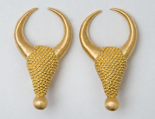 PAIR OF LALAOUNIS 18K GOLD EARRINGS IN THE FORM OF OX HEADS