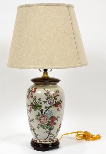 CHINESE MODERN PORCELAIN TABLE LAMP, H 13" 