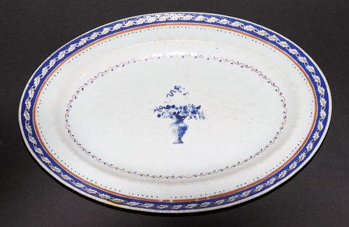 CHINESE EXPORT PORCELAIN TRAY, 18TH C., W 10.7"