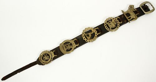 LEATHER & BRASS HORSE STRAP, L 27"