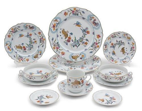 A Haviland Limoges Porcelain Dinner Service for Eight Diameter of dinner plate 10 1/4 inches.