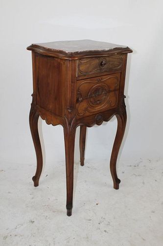 French Louis XV carved walnut chevet with marble top