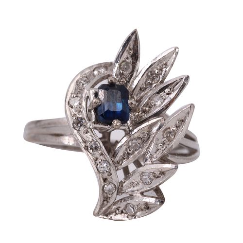 Sapphire & Diamonds 18k Gold Ring