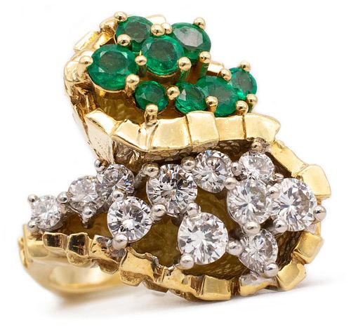 Bold Cocktail Ring In 18Kt With 3.15 Cts Of Diamonds And Emeralds