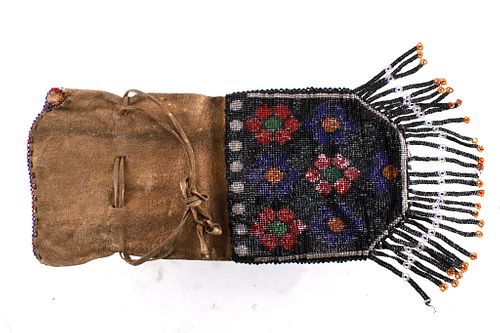 Santee Sioux Beaded Hide Pipe Bag c. 1960's
