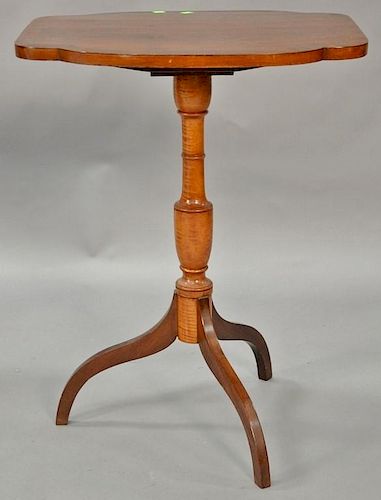 Federal mahogany tip top candlestand with shaped banded inlaid top on tiger maple urn turned shaft all set on mahogany spider