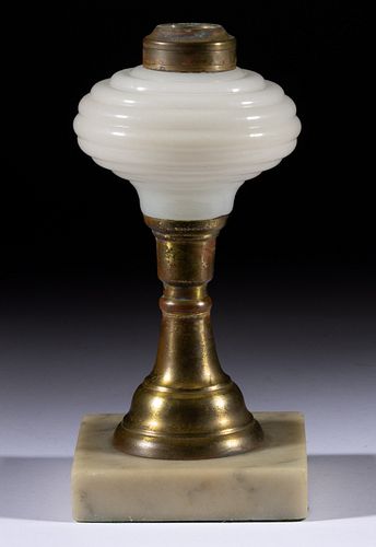BLOWN-MOLDED BEEHIVE / RING FONT KEROSENE STAND LAMP, 