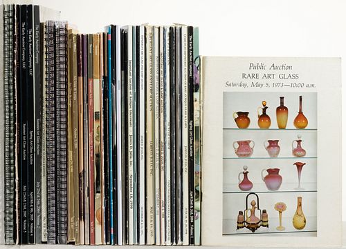 ASSORTED GLASS CATALOGUES / REFERENCE VOLUMES, LOT OF 37,