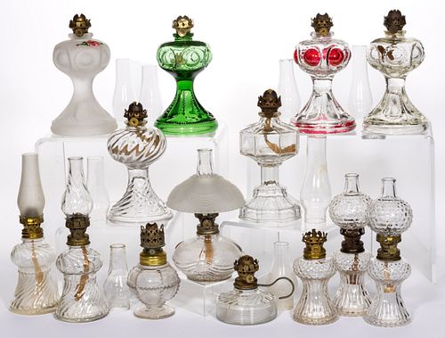ASSORTED PATTERN MINIATURE LAMPS, LOT OF 14