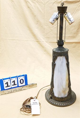 VINTAGE METAL TABLE LAMP W/SLAG GLASS PANELS