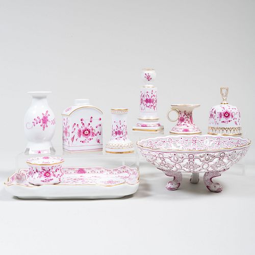 Group of Meissen Porcelain Table Articles in the 'Indian' Pattern
